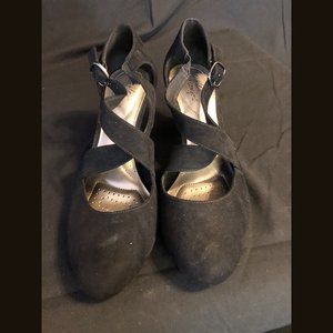 Cute Black Suede-like Heels Size 10W